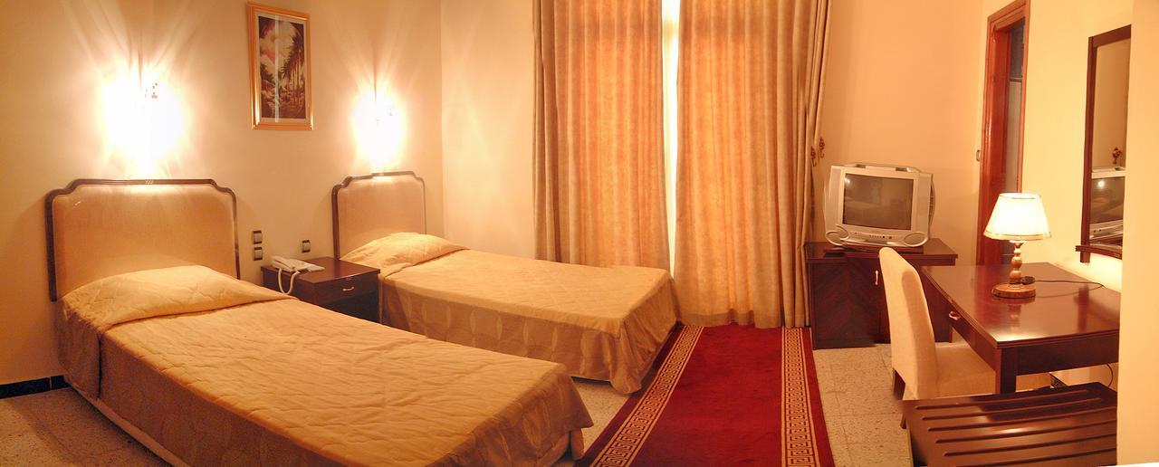 Hotel Le Majestic Annaba Exteriör bild