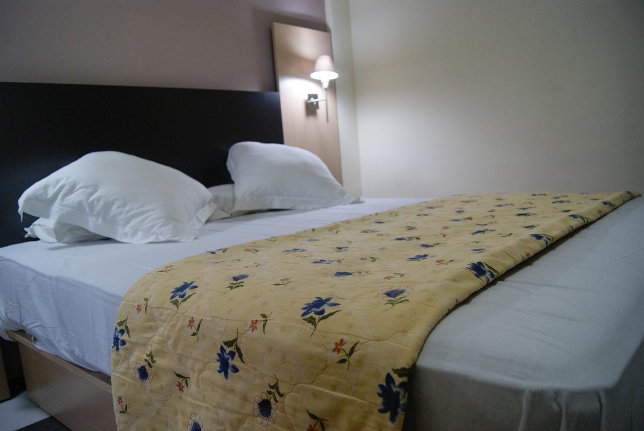 Hotel Le Majestic Annaba Exteriör bild