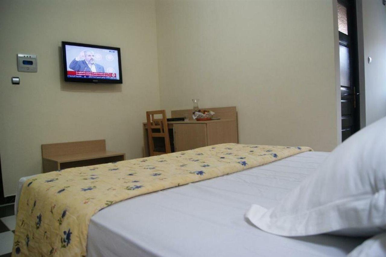 Hotel Le Majestic Annaba Exteriör bild